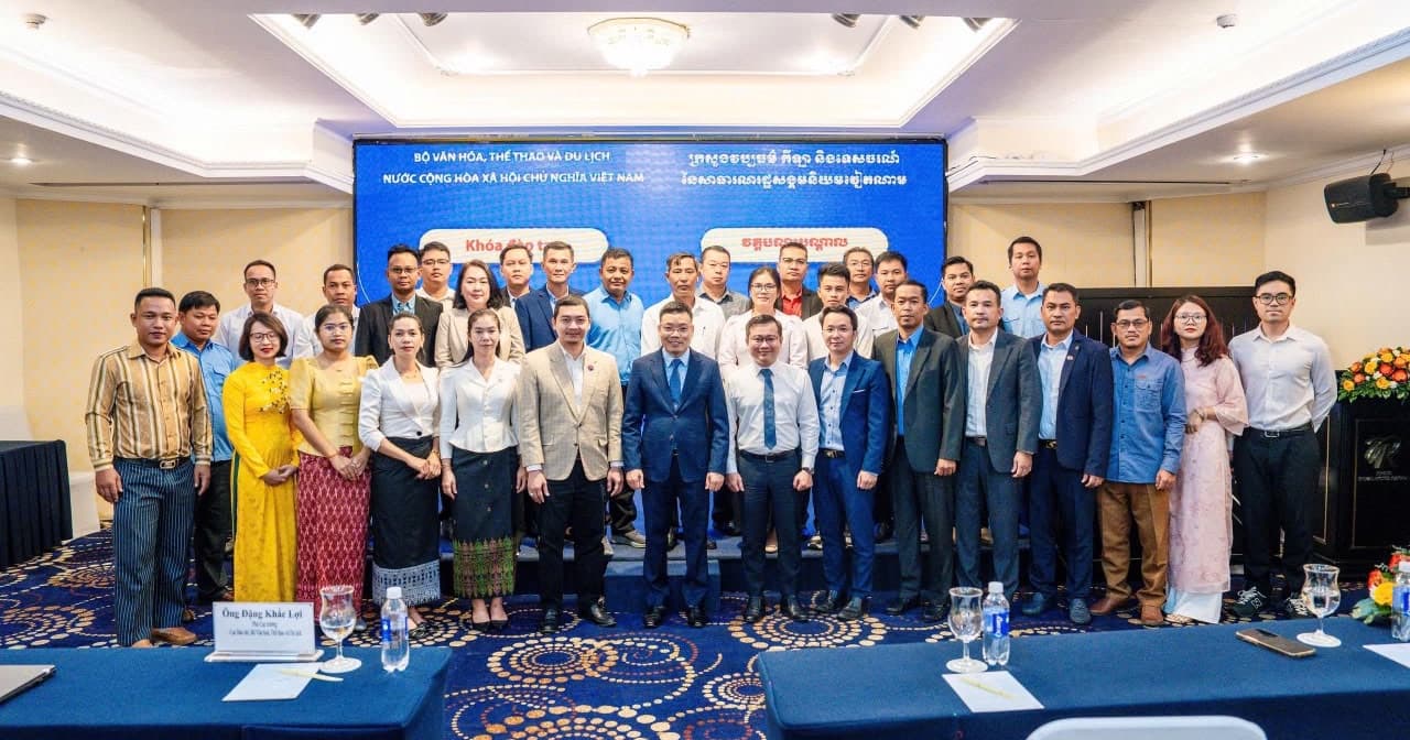 ក្រសួងព័ត៌មាន បញ្ជូនមន្ត្រីកម្ពុជា ២៧រូប ចូលរួមវគ្គបណ្តុះបណ្តាលសារព័ត៌មានឌីជីថល នៅទីក្រុងហូជីមិញ