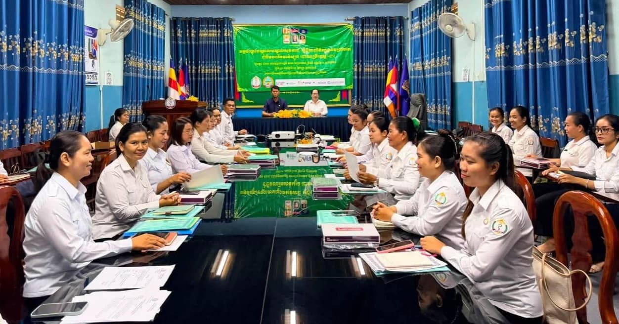មន្ត្រីជំនាញសុខាភិបាលខេត្តបាត់ដំបង បន្តពង្រឹងសមត្ថភាពបុគ្គលិកមណ្ឌលសុខភាព ដើម្បីនាំសេវាពិនិត្យរកវីរុស HPV ឱ្យកាន់តែជិតស្ត្រីក្នុងសហគមន៍