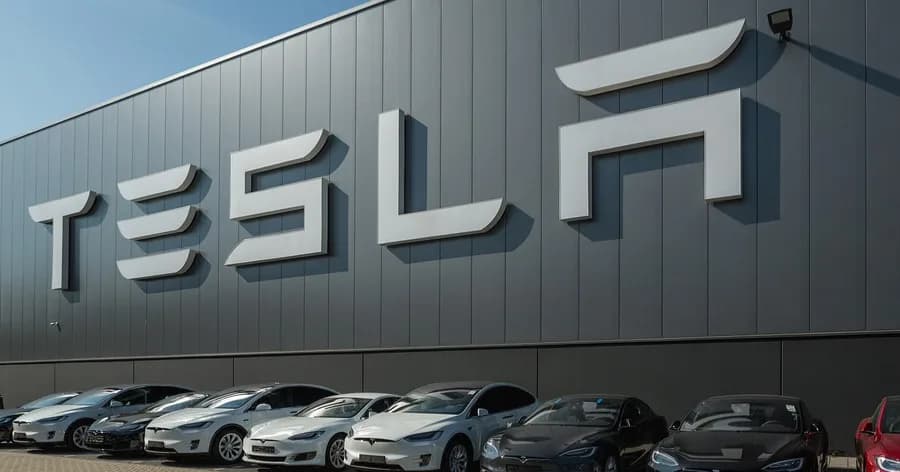 Tesla បង្កើតក្រុមហ៊ុនបុត្រសម្ព័ន្ធនៅហូជីមិញ សម្លឹងទីផ្សារ EV វៀតណាម
