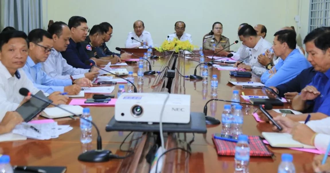 កិច្ចប្រជុំផ្សព្វផ្សាយជាមួយភាគីពាក់ព័ន្ធ ស្តីពីការផ្តល់លិខិតអញ្ជើញអ្នកមានឈ្មោះក្នុងបញ្ជីបោះឆ្នោតផ្លូវការឆ្នាំ២០២៥ សម្រាប់ការពិនិត្យបញ្ជីឈ្មោះ និងការចុះឈ្មោះបោះឆ្នោតឆ្នាំ២០២៦