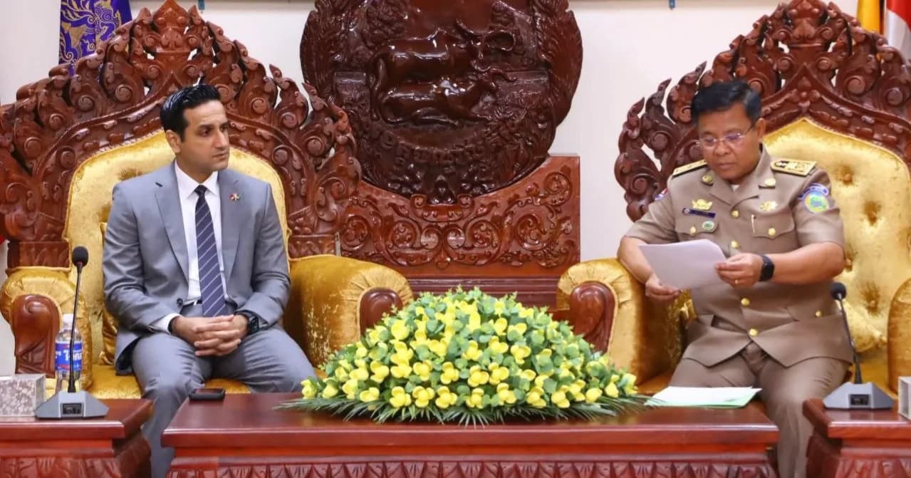 អភិបាលខេត្តមណ្ឌលគិរី អញ្ជើញជួបសម្តែងការគួរសមជាមួយ ឯកឧត្តម ឯកអគ្គរដ្ឋទូតវិសាមញ្ញ និងពេញសមត្ថភាព នៃសាធារណរដ្ឋឥស្លាមប៉ាគីស្ថាន ប្រចាំនៅព្រះរាជាណាចក្រកកម្ពុជា