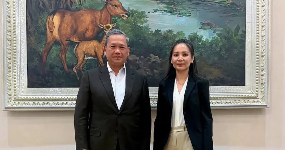 សម្តេចធិបតី អនុញ្ញាតជូន លោកស្រី កឹម មនោវិទ្យា ជួបពិភាក្សាការងារ